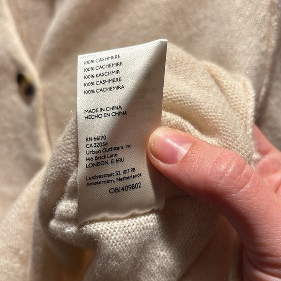 ‼️FREE PEOPLE sweater‼️ - Picture 5 of 7